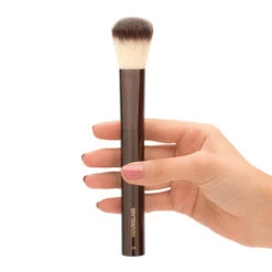 N° 2 Foundation/Blush Brush -Christophe Robin Shop p 550x550 1710