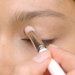 Cream Eye Shadow Brush -Christophe Robin Shop p 550x550 1717