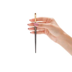 304 Detailed Lip Brush -Christophe Robin Shop p 550x550 1785