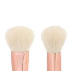 Charlotte Tilbury Magic Complexion Brush -Christophe Robin Shop p 550x550 1932