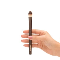 N° 8 Large Concealer Brush 7 N° 8 Large Concealer Brush -Christophe Robin Shop p 550x550 1936
