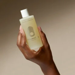 Omorovicza Budapest Bath Oil -Christophe Robin Shop p 550x550 369